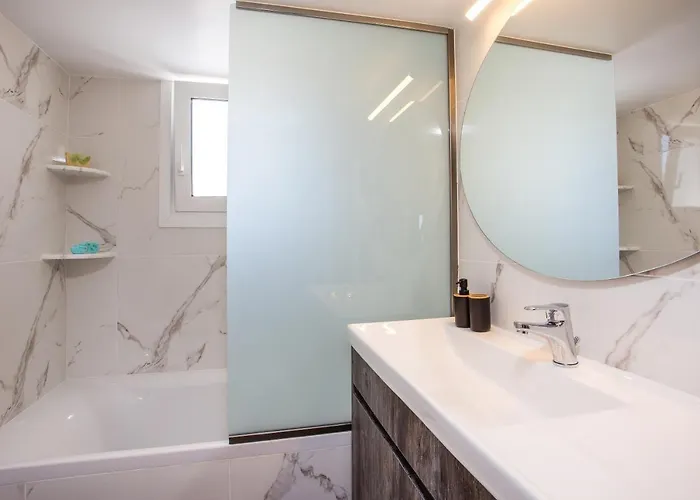 بيت للعطل Sea View House